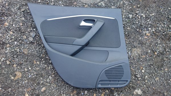 Tapicerka drzwi lewych tylnych VW Polo 6C  6C6867211B