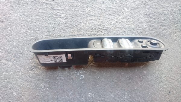 PRZEŁĄCZNIK SZYB PANEL MINI COUNTRYMAN R60