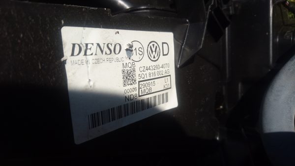 VW SKODA AUDI NAGRZEWNICA 5Q1816002AG - obrazek 2