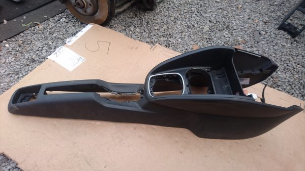 TUNEL ŚRODKOWY AUDI A1 8X 8X0863240C
