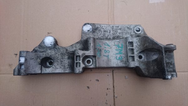 ŁAPA MOCOWANIE AUDI VW SEAT SKODA 06A903143P