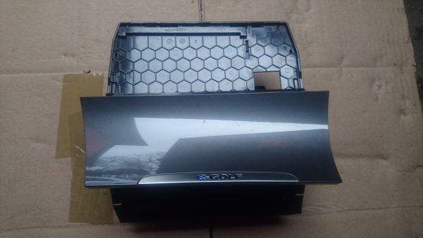 POPIELNICZKA SCHOWEK USB VW E-GOLF VII 5G1863391
