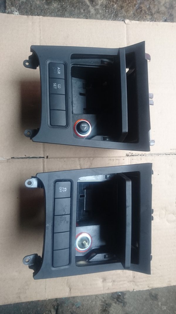 Popielniczka schowek VW GOLF VI 5K0857961A