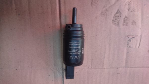 POMPKA SILNICZEK SPRYSKIWACZY SZYB AUDI SEAT SKODA VW 1K5955651