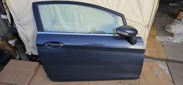 Drzwi Ford Fiesta mk7 lift 3d